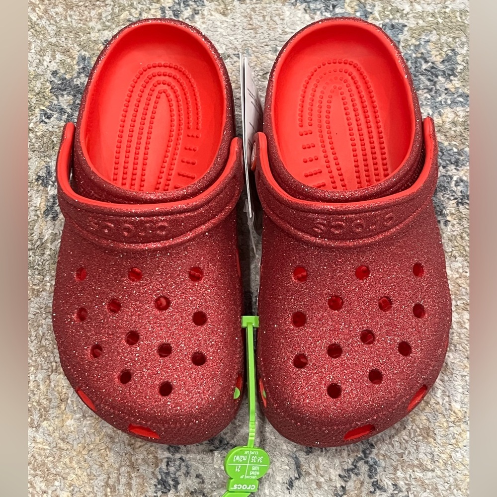 NEW! CROCS RED GLITTER Womens 5 / Kids 3
